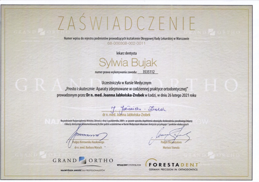 Lekarz dentysta Sylwia Bujak Certyfikat 7