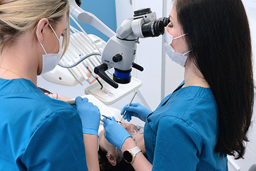 Zakres leczenia w OrtoArte - stomatologia zachowawcza z endodoncją